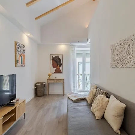 Felp Largo Da Misericordia Apartment *