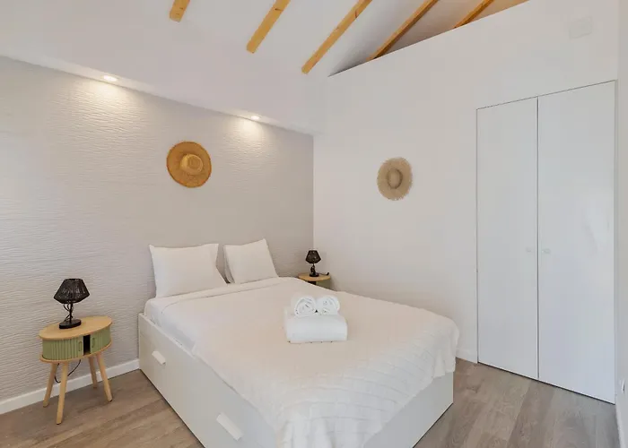 Felp Largo Da Misericordia Appartement *